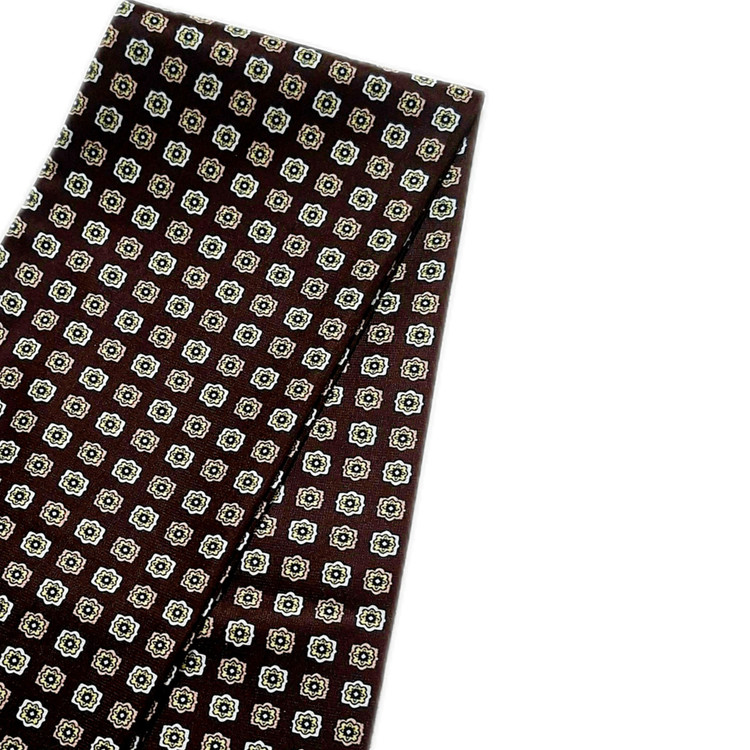 شال گردن مخمل ابریشمی چهارفصل کد ۱۶۶۰ - نمای نزدیک بافت پارچه